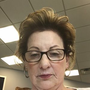 Meet your Posher, Anne